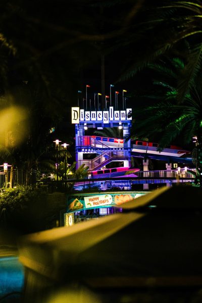 Disneyland group transportation